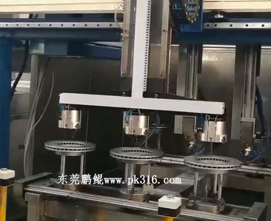 智能化自動(dòng)噴漆機(jī)線1