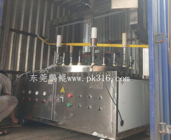 鐵圈轉(zhuǎn)盤自動噴漆機 (2)