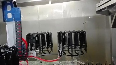 汽車配件四工位六軸自動噴涂設(shè)備