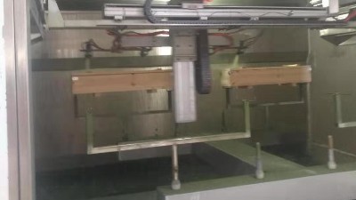 防爆木箱六軸聯(lián)動(dòng)噴涂設(shè)備