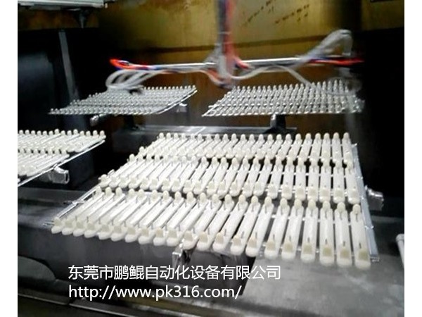 廣東中山塑膠往復(fù)噴漆機(jī)噴涂均勻品質(zhì)保證！