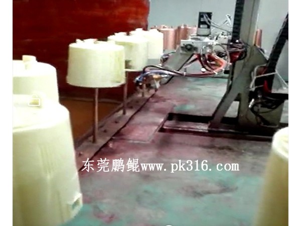 塑膠自動噴漆機