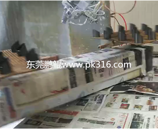 廣東莞塑膠件自動(dòng)噴漆設(shè)備