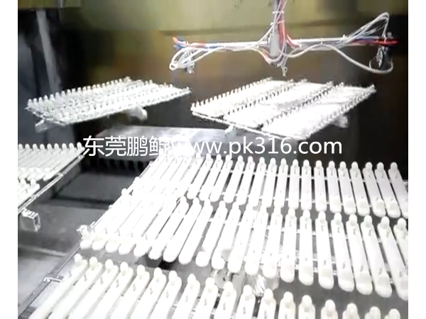 拉發(fā)器自動噴涂機(jī)