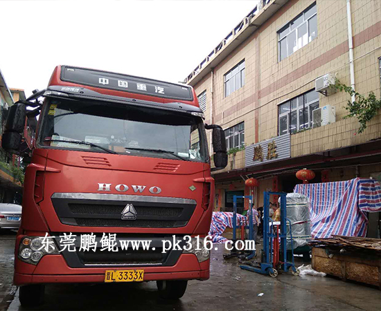 玻璃瓶自動(dòng)噴油設(shè)備1