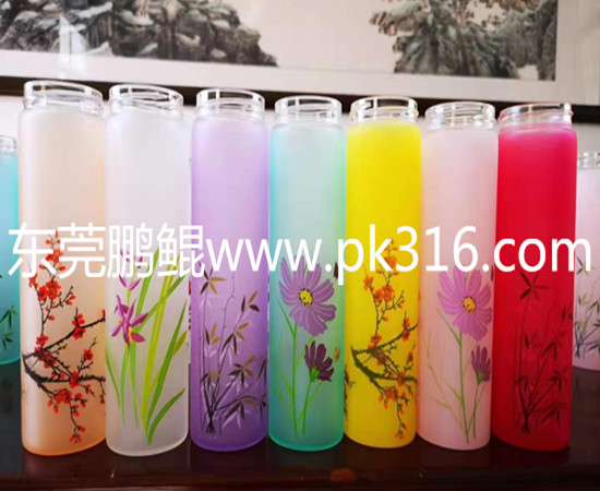 硅膠玻璃杯噴涂機(jī)2