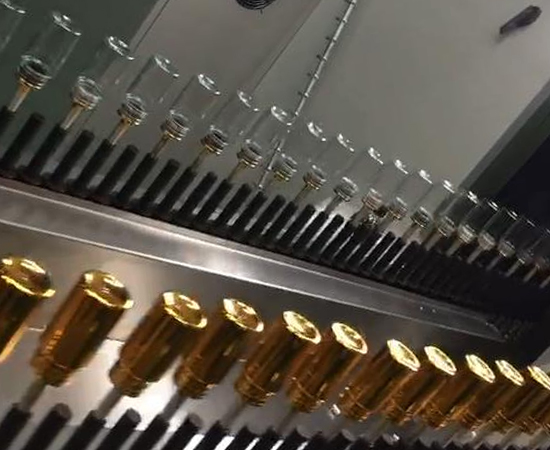 玻璃自動噴漆設(shè)備