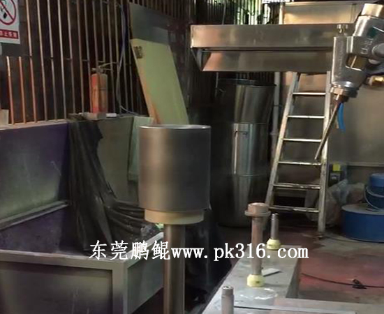 五金件自動噴涂機(jī) (2)