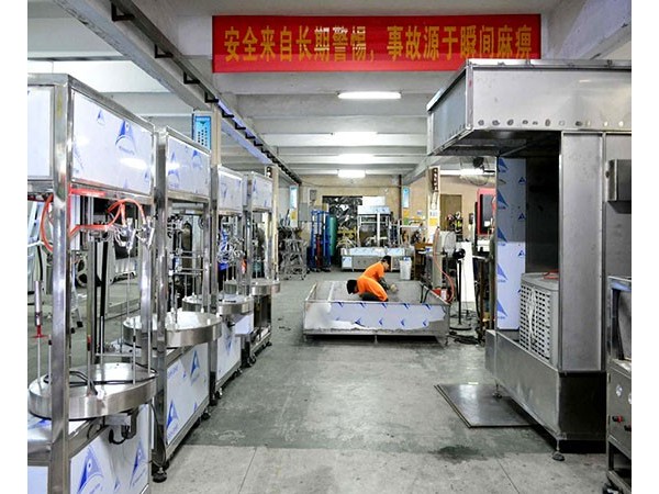自動(dòng)噴油機(jī)