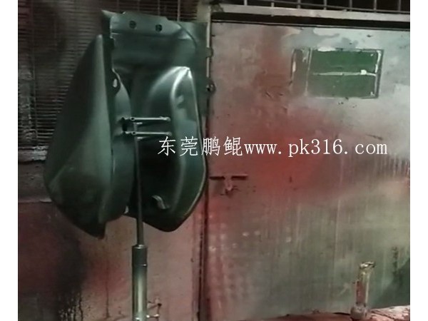 摩托車油箱自動噴涂機 (2)