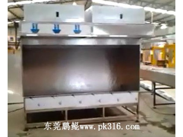 水簾噴漆設(shè)備生產(chǎn)廠家的水簾柜結(jié)構(gòu)！