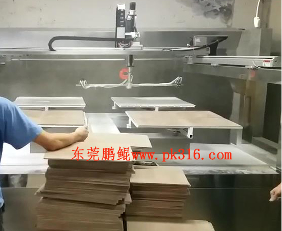 板材自動噴涂設備1