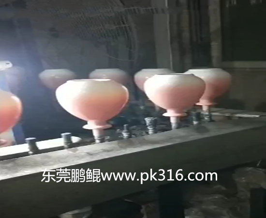 陶瓷瓶自動(dòng)噴涂設(shè)備.