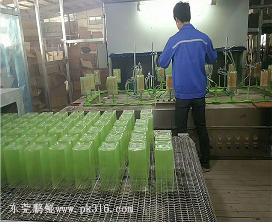 玻璃管自動噴漆機1