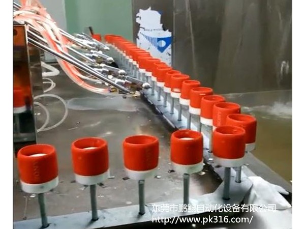 硅膠自動(dòng)噴涂設(shè)備的特點(diǎn)及應(yīng)用地！