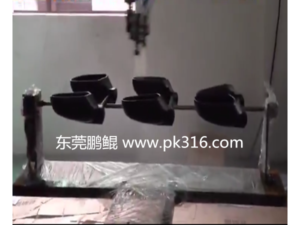 噴漆機(jī),汽車(chē)后視鏡自動(dòng)噴漆機(jī)的優(yōu)勢(shì)有哪些？---鵬鯤,鵬勝