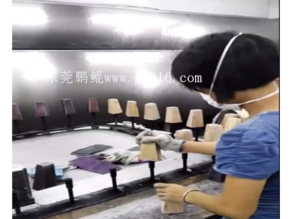 木腿自動(dòng)噴漆線