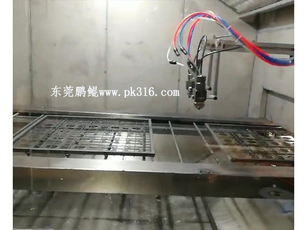 自動抓取上下料智能往復噴漆機