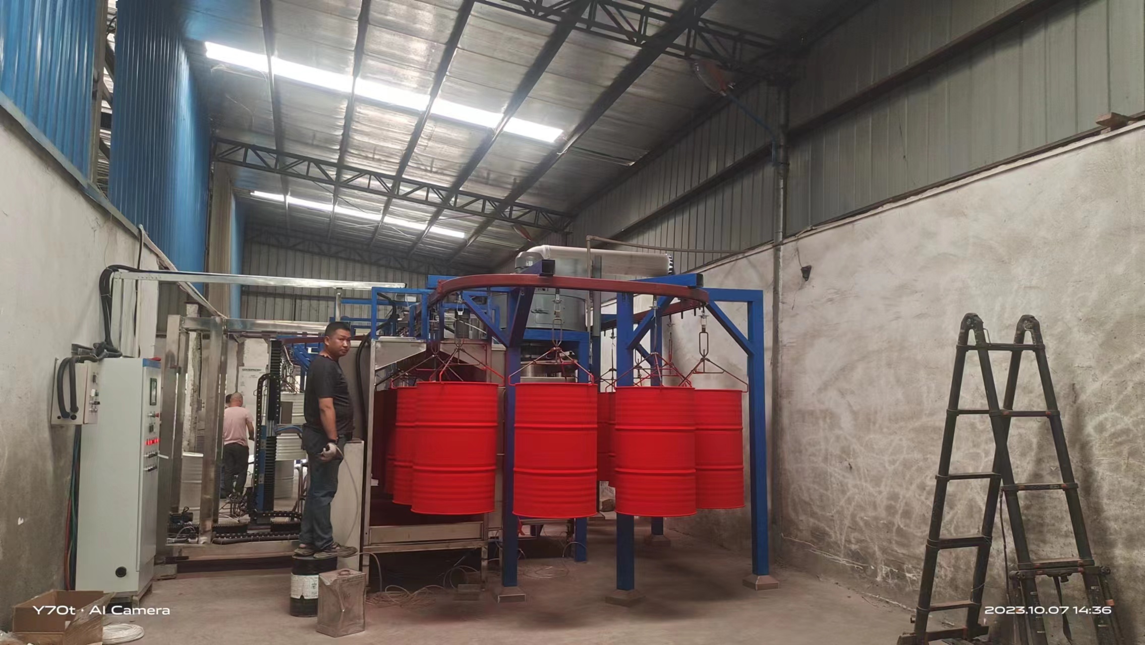 200L工業(yè)油桶靜電吊掛式噴粉烘烤流水線