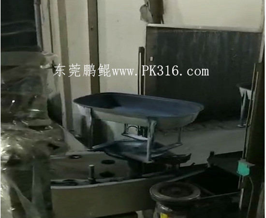 鍋具自動(dòng)噴漆機(jī)1