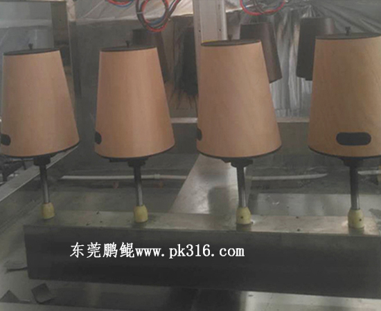 深圳塑料桶自動(dòng)噴漆流水線1