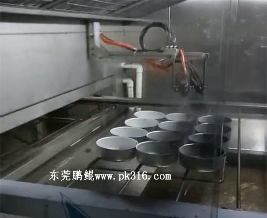 在線往復(fù)自動噴涂線7