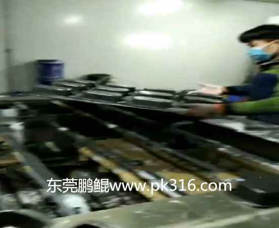 快餐盒自動噴漆機