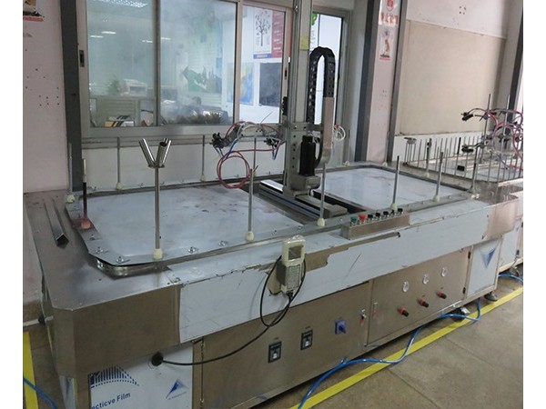 為何越來越多專業(yè)噴漆加工廠選擇鵬鯤智能化自動噴漆設備廠呢？