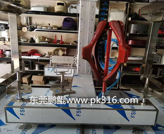 塑膠件自動噴涂設(shè)備.